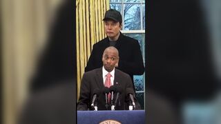 White HOUSE Press Briefing (Official)