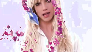 Oops, Britney Has a Message Again!
